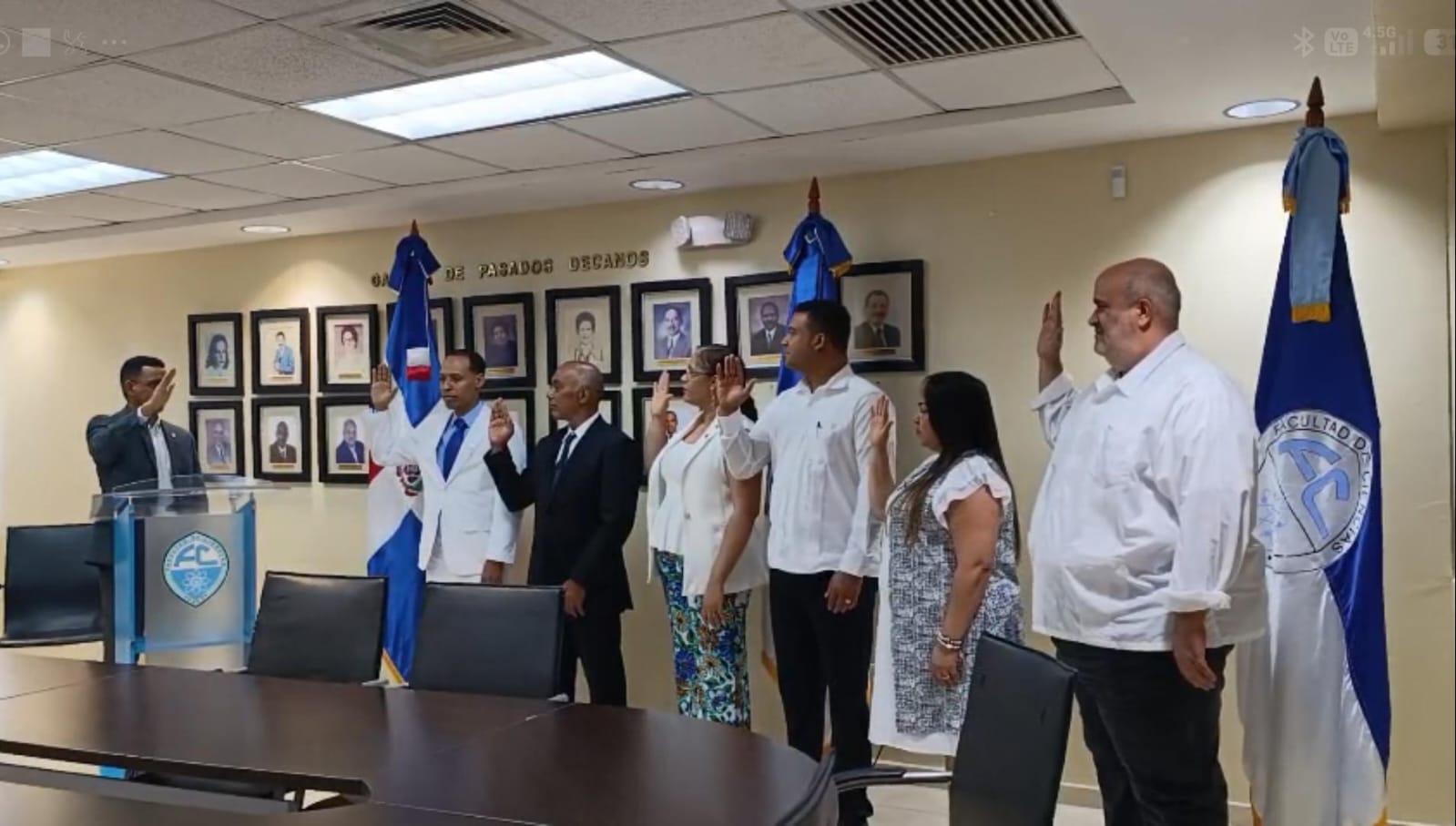La Dra. Nelphy de la Cruz asume la dirección del Instituto de Física